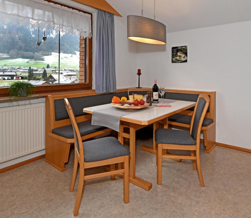 Ruef Wohlfuehl-Apartments Au (Vorarlberg) Bagian luar foto